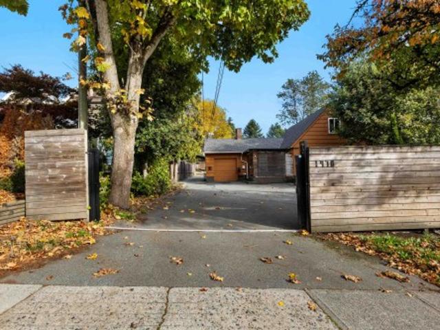 1970 Sperling Avenue, Burnaby, BC, V5B 4K5 house for sale | Listing ID R3177 | Royal LePage