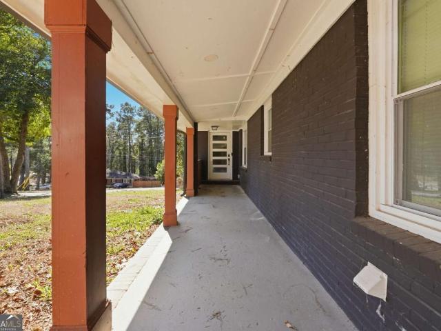 1973 Glendale Drive
