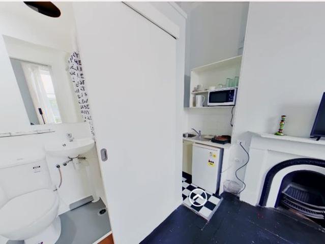 197 Cleveland, Sydney