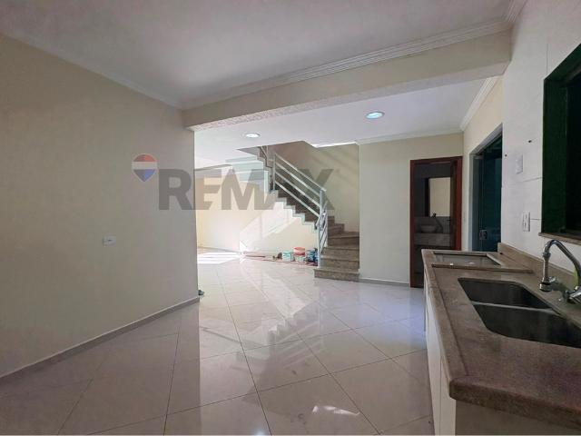 197 Área Útil Sobrado Alugar, 3 Dormitórios localizado em Rua Hélio Depieri, 9999, Jardim Guapituba, Mauá, São Paulo, 09360332 | Brasil