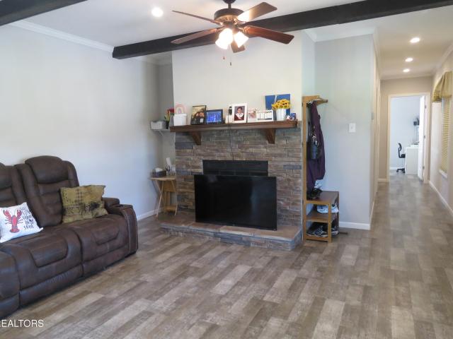 197 Armstrong Rd