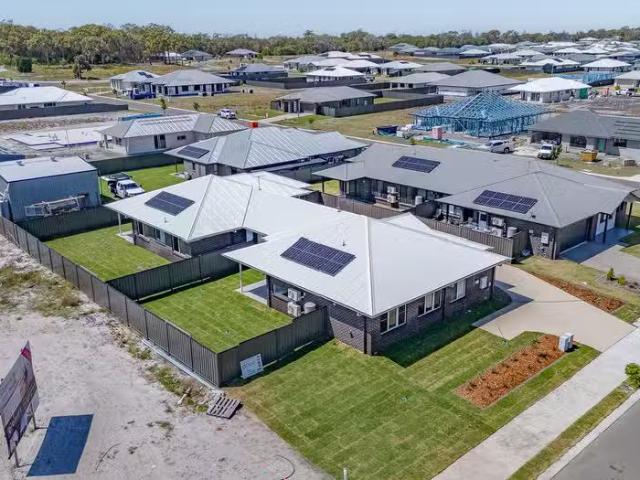 1/97 Frizzells Road, WOODGATE, QLD 4660 House for Rent