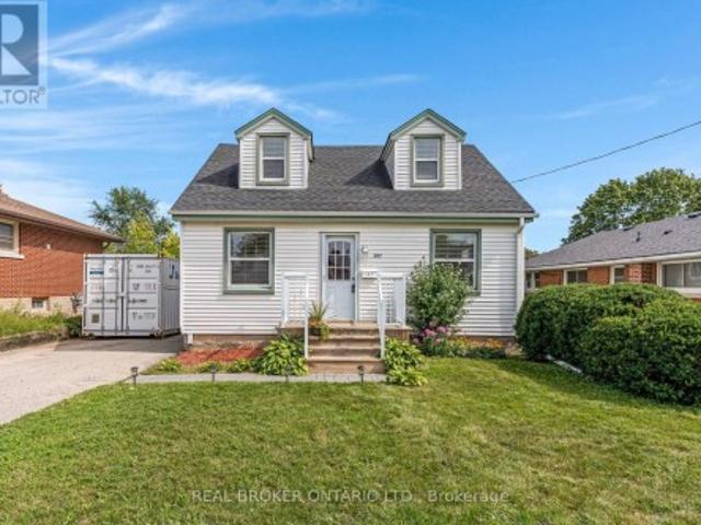 197 Ninth Avenue, Kitchener, ON, N2C 1S9 house for sale | Listing ID X13764 | Royal LePage