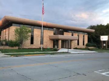 197 W Chestnut St, Burlington, WI 53105 MLS 1703905