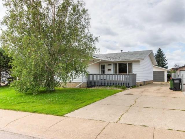 1984 68 Street Nw, Edmonton, AB, T6K 2J4 house for sale | Listing ID E4503 | Royal LePage
