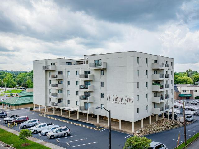 1585 Fort Henry Drive Apt 4a