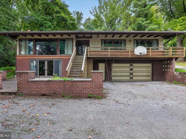 1985 Ridgewood Road