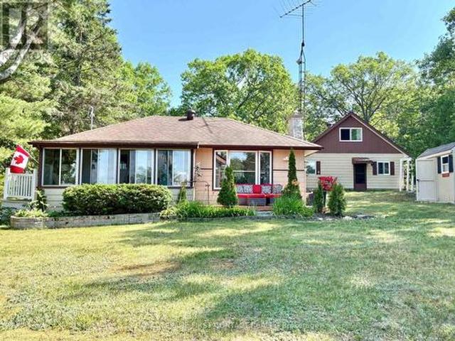 1987 Champlain Road, Tiny, ON, L9M 0B6 house for sale | Listing ID S13562 | Royal LePage