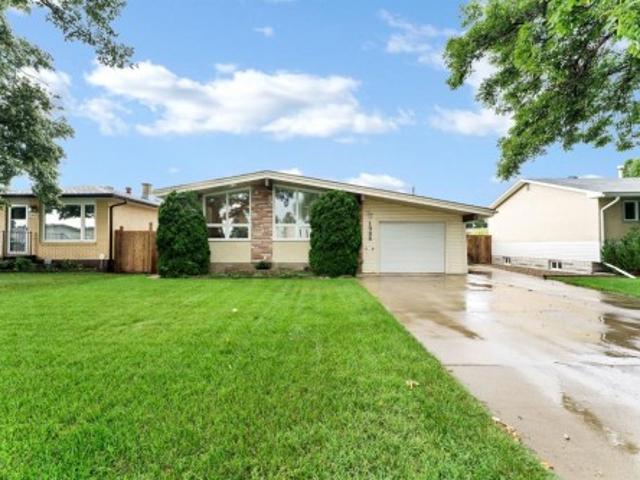 1988 28 Street Se, Medicine Hat, AB, T1A 2H6 house for sale | Listing ID A2343 | Royal LePage