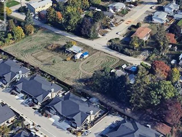 1980 Klo Road, Kelowna, BC, V1W 2H6 house for sale | Listing ID 10386 | Royal LePage