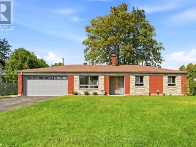 1981 Bel Air Drive, Ottawa, ON, K2C 0X1 house for sale | Listing ID X13751 | Royal LePage