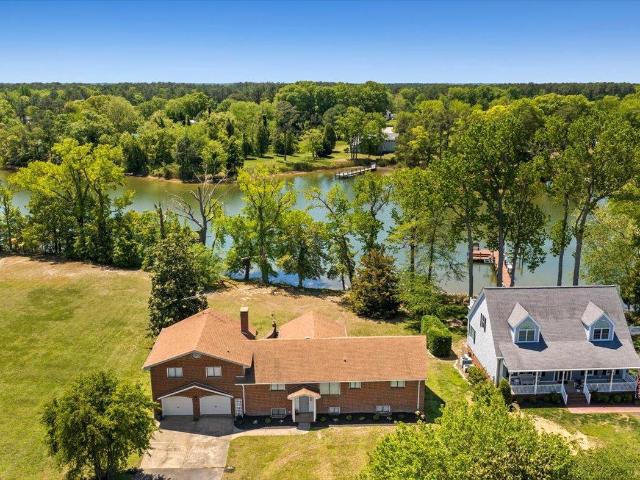 198 Canoe Pl, Montross, VA 22520 | MLS #VAWE2010