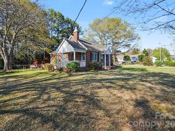 198 Glenwood Drive