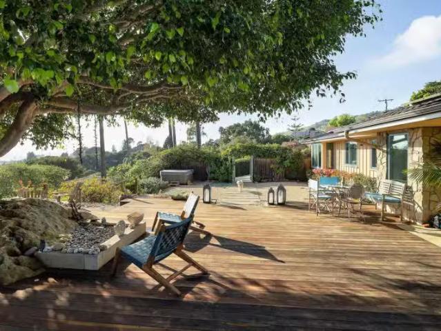 1994 PAQUITA DR, CARPINTERIA, CA 93013