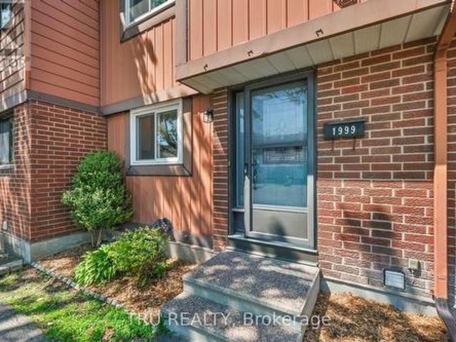 1999 Falkirk Crescent, Ottawa, ON, K1B 4Y8 townhouse for sale | Listing ID X13670 | Royal LePage