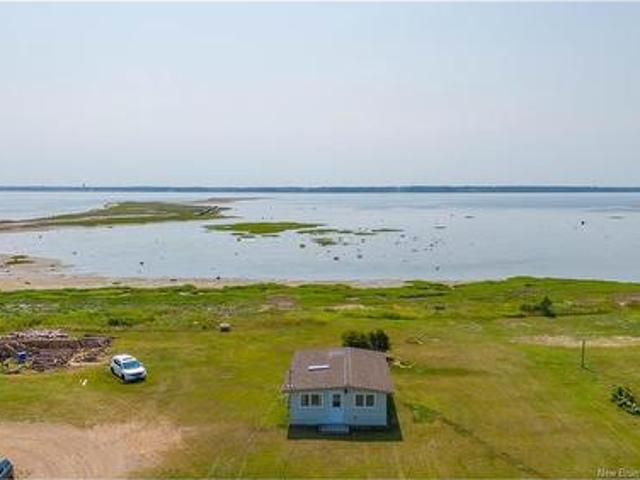 1990 Chatillon St, Maisonnette, NB, E8N 2A2 house for sale | Listing ID NB144953 | Royal LePage