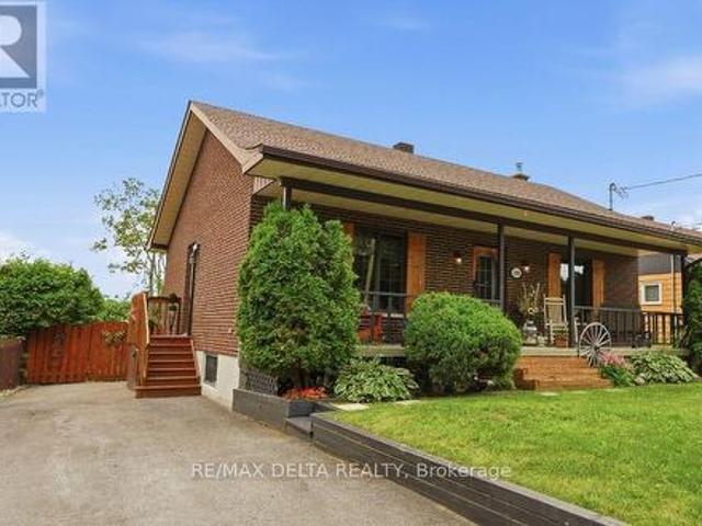 1991 Woods Street, Clarence Rockland, ON, K4K 1H7 house for sale | Listing ID X13582 | Royal LePage