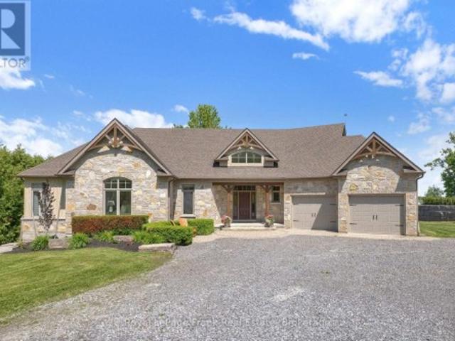 19920 St Christopher'S Beach Road, Scugog, ON, L0B 1B0 Luxury House for sale | Listing ID E13759 | Royal LePage Carriage Trade Luxury Properties