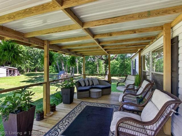 19926 Lakeview Drive
