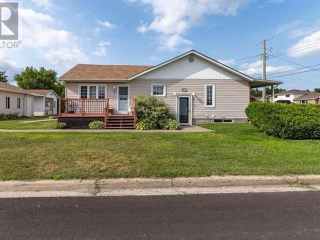 199 Cote, Chelmsford, ON, P0M 1L0 house for sale | Listing ID 2129 | Royal LePage