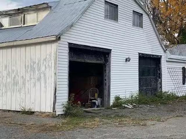199 Ch. Pleasant Valley S. Saint Bernard De Lacolle, QC, J0J 1.