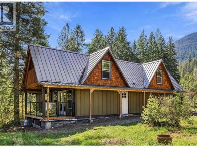 199 Farleigh Lake Road, Penticton, BC, V2A 6J7 house for sale | Listing ID 10401 | Royal LePage
