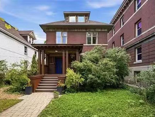 199 Furby St, Winnipeg, MB, R3C 2A6 house for sale Listing.