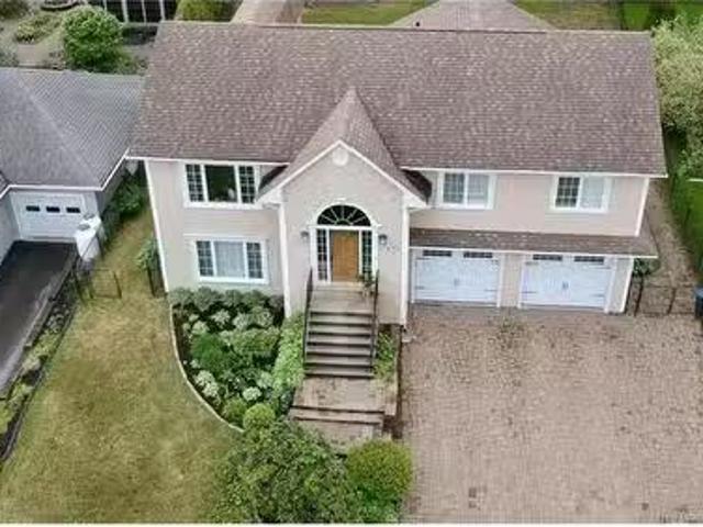 199 Hearne St, Fredericton, NB, E3B 6M4 house for sale List.