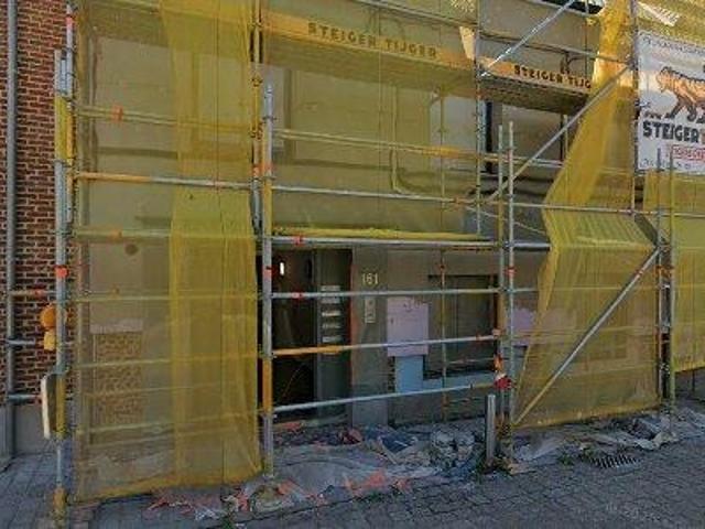 199 m2 apartment for rent in Hemiksem