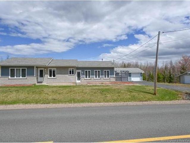 199 Saint Simon Rd, Caraquet, NB, E1W 1B3 house for sale | Listing ID NB136827 | Royal LePage