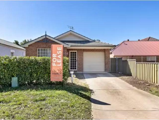 1/99 Prince Street, Orange House for rent Listed by Dearne Ye.