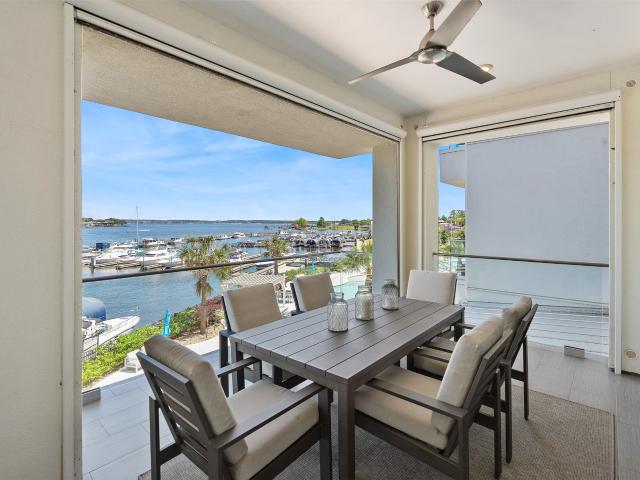 199 Waterpoint Ct, Unit 208, Conroe, TX 77304 | MLS #69705