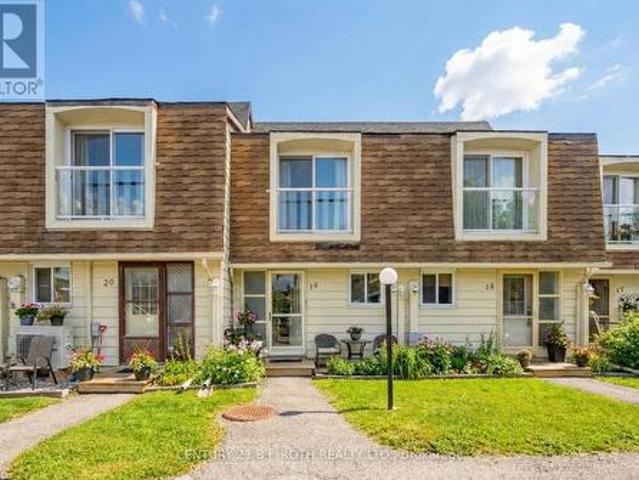 19 4 Paradise Boulevard, Ramara, ON, L0K 1B0 townhouse for sale | Listing ID S13828 | Royal LePage