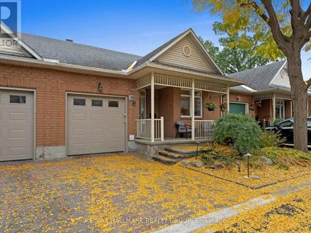 19 1240 Kilborn Place, Ottawa, ON, K1H 1B4 house for sale | Listing ID X13861 | Royal LePage
