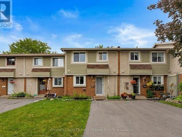 19 158 Barrow Crescent, Ottawa, ON, K2L 2J1 townhouse for sale | Listing ID X13575 | Royal LePage