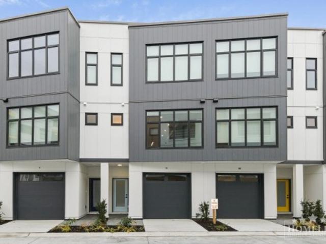 19 177 A Street, Surrey, BC, V3Z 1L1 house for lease | Listing ID R3179 | Royal LePage
