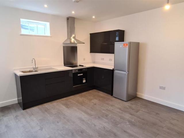 19 21 High Street SO14, 1 bed flat to rent, £975 pcm | PrimeLocation