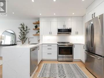 19 232 St. George Street, Toronto, ON, M5R 2N5 townhouse for sale | Listing ID C12879 | Royal LePage