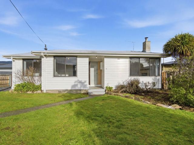 19 walker cres, new norfolk