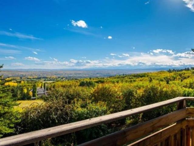 19 Westbluff Place, Rural Rocky View County, AB, T3Z 3N9 house for sale | Listing ID A2334 | Royal LePage