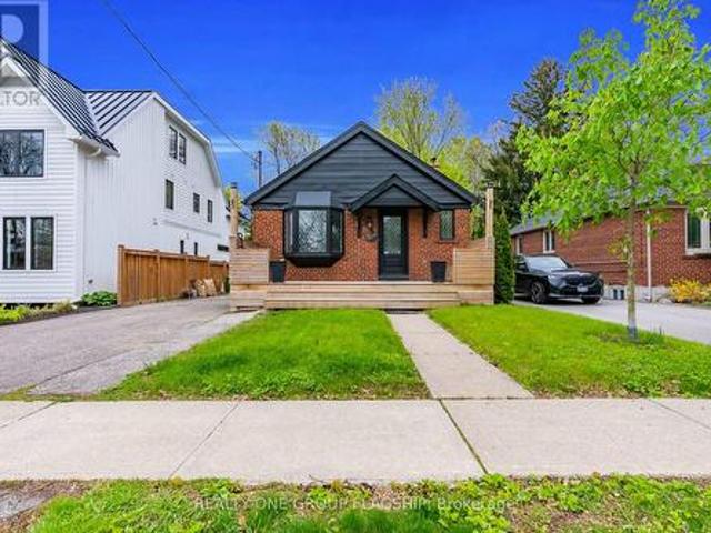 19 Yorkview Drive, Toronto, ON, M8Z 2G1 house for sale | Listing ID W13547 | Royal LePage