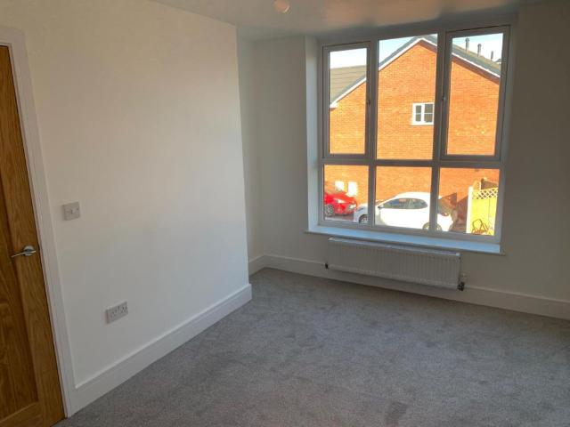 19 Amina Gardens Wolverhampton WV3 7BD