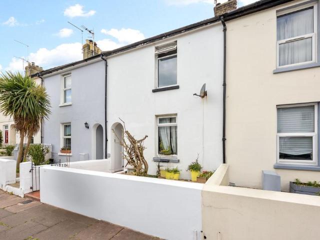 19 Archibald Road, Worthing, BN11 1 bed in a house share to rent £475 pcm £110 pw