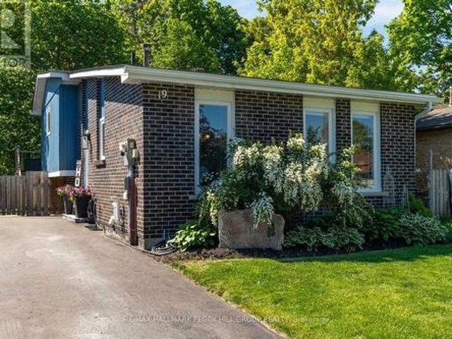 19 Austen Lane, Barrie, ON, L4N 4V4 house for sale | Listing ID S13732 | Royal LePage