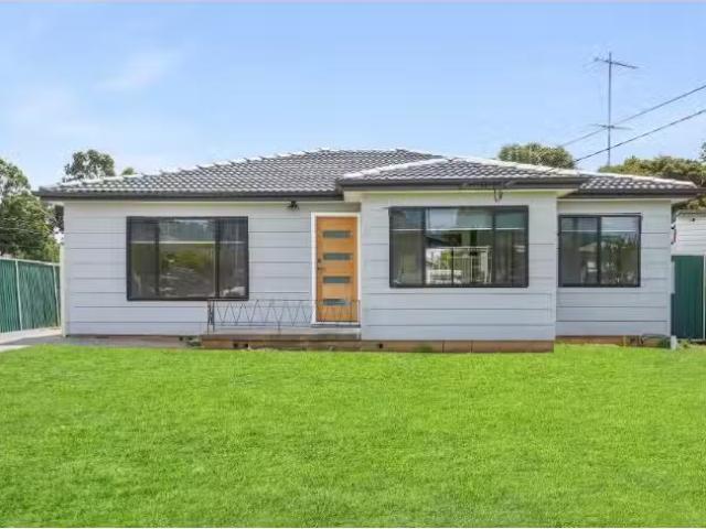 19 Ball Street, Colyton House for rent Listed by Elite Agency.