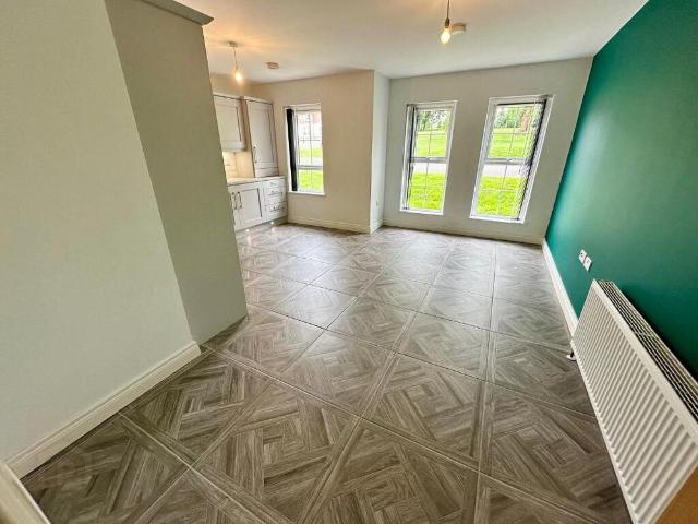 19 Ballyveigh Gardens, Antrim, BT41 2FU