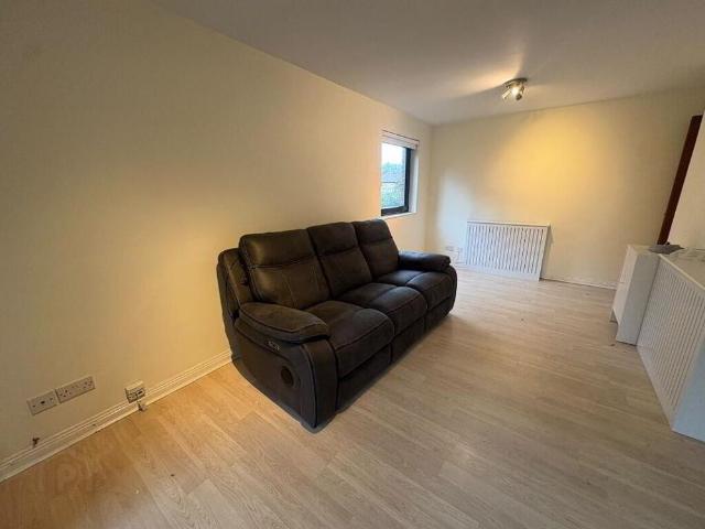 19 Balmoral Court, Belfast, BT9 7GR