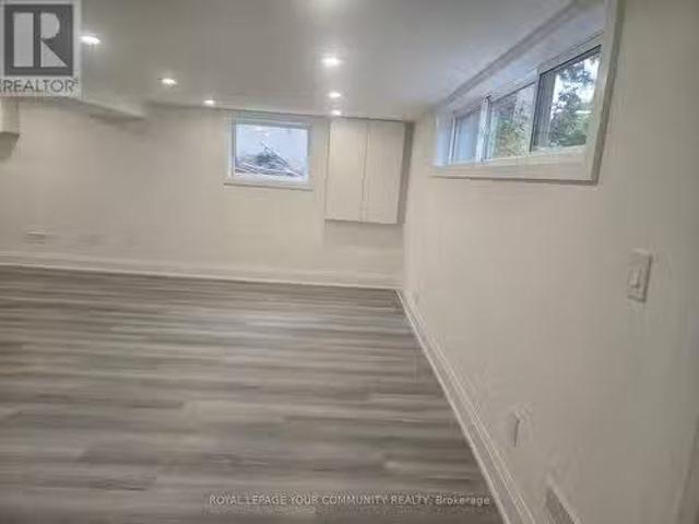 19 Beaverton Road S, Richmond Hill, ON, L4C 2H5 house for le.
