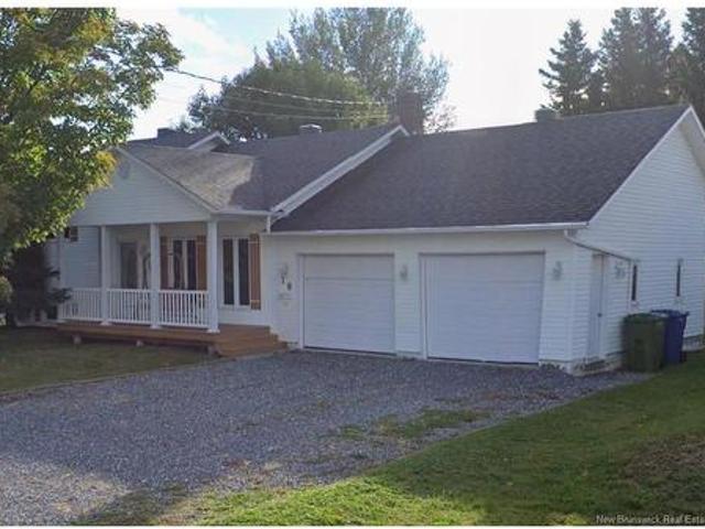 19 Belisle Ave, Edmundston, NB, E3V 3W9 house for sale | Listing ID NB135422 | Royal LePage