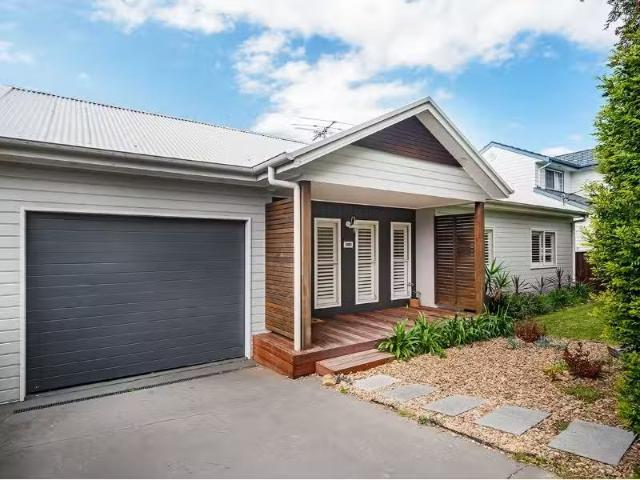 19 Bondell Avenue, Gymea House for rent Listed by Frank Sotto.